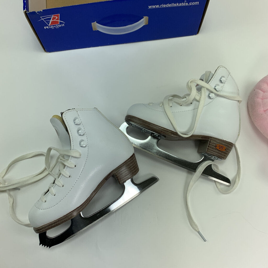 Ridell Ice skates in box
